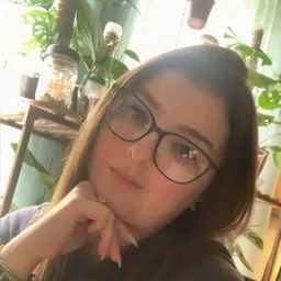 Plantwhore001
